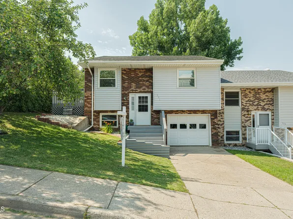 551 Marilyn Dr, Mandan, ND 58554
