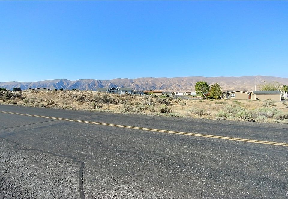 311 Buttercup Ln SW Mattawa, WA, 99349 Apartments for Rent Zillow