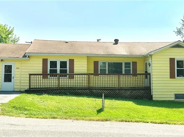 203 E Fairview St, King City, MO 64463