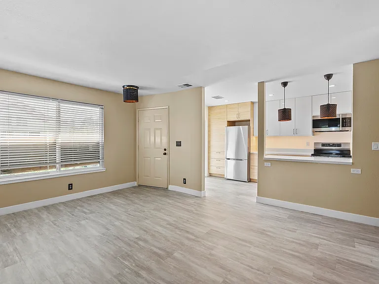 4946 Canto Dr — Photo 4