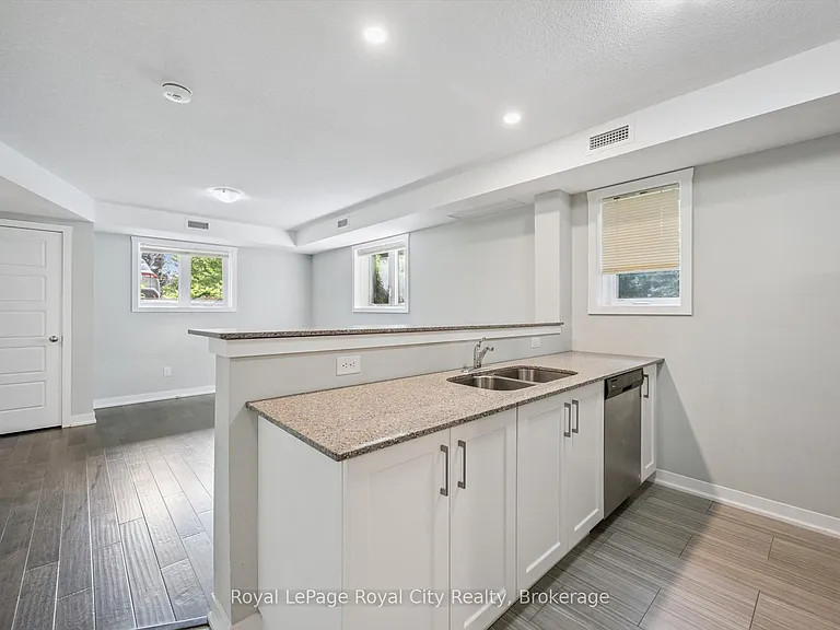 190 Century Hill Dr #C1 — Photo 9