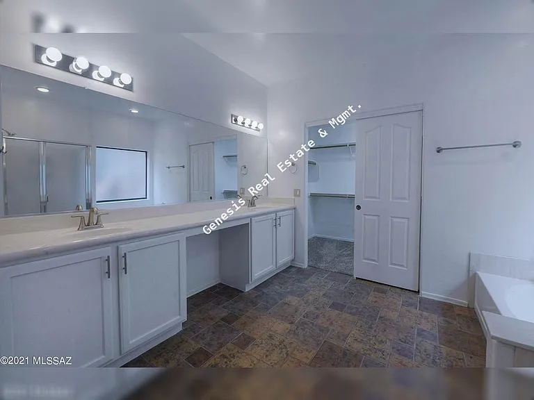 10569 E Avalon Park St — Photo 11