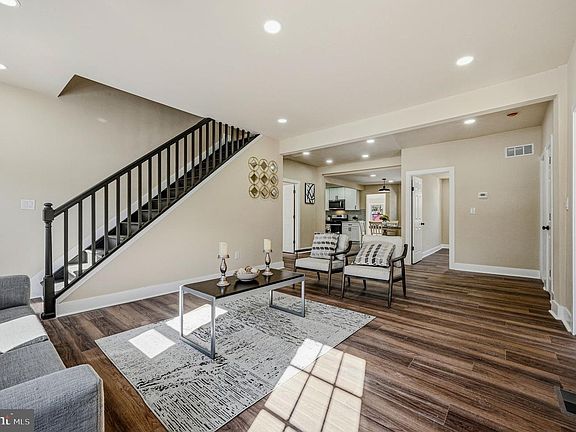 4th image of 5 Hillcrest Ave