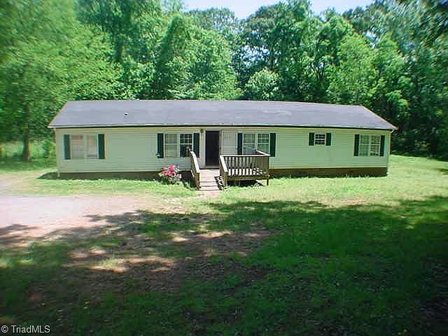 1st image of 405 Central Dr