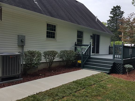 2nd image of 910 W County Road 60 S