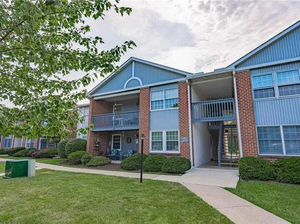 4715 Cheryl Dr, Bethlehem, PA 18017