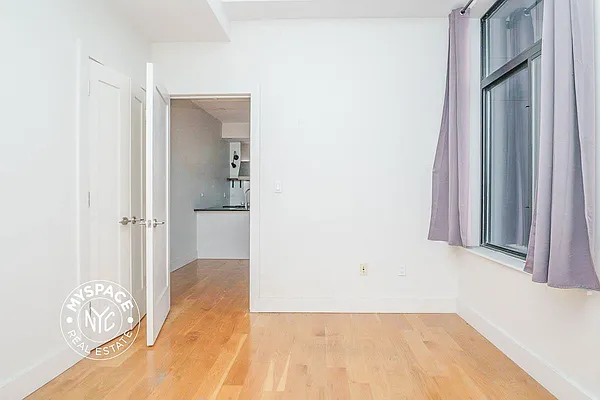 Rented by MySpaceNYC | media 36