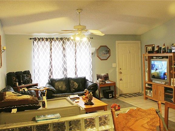 2nd image of 1242 Piney Branch Cir