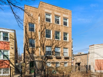 7532 N Damen Ave APT 3, Chicago, IL, 60645