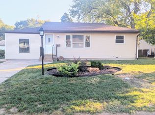 845 Florland Dr, Florissant, MO 63031