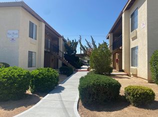 1022 W Rancho Vista Blvd, Palmdale, CA 93551