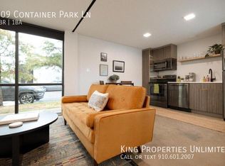 909 Container Park Ln, Wilmington, NC 28401