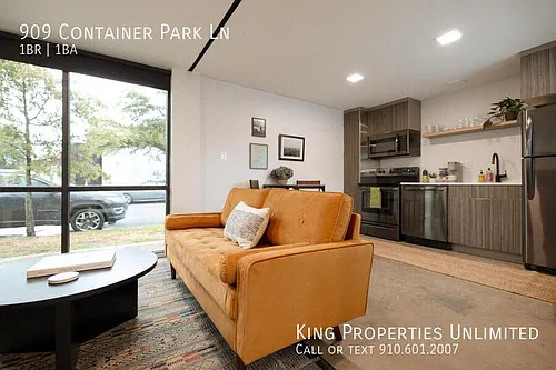 909 Container Park Ln Photo 1