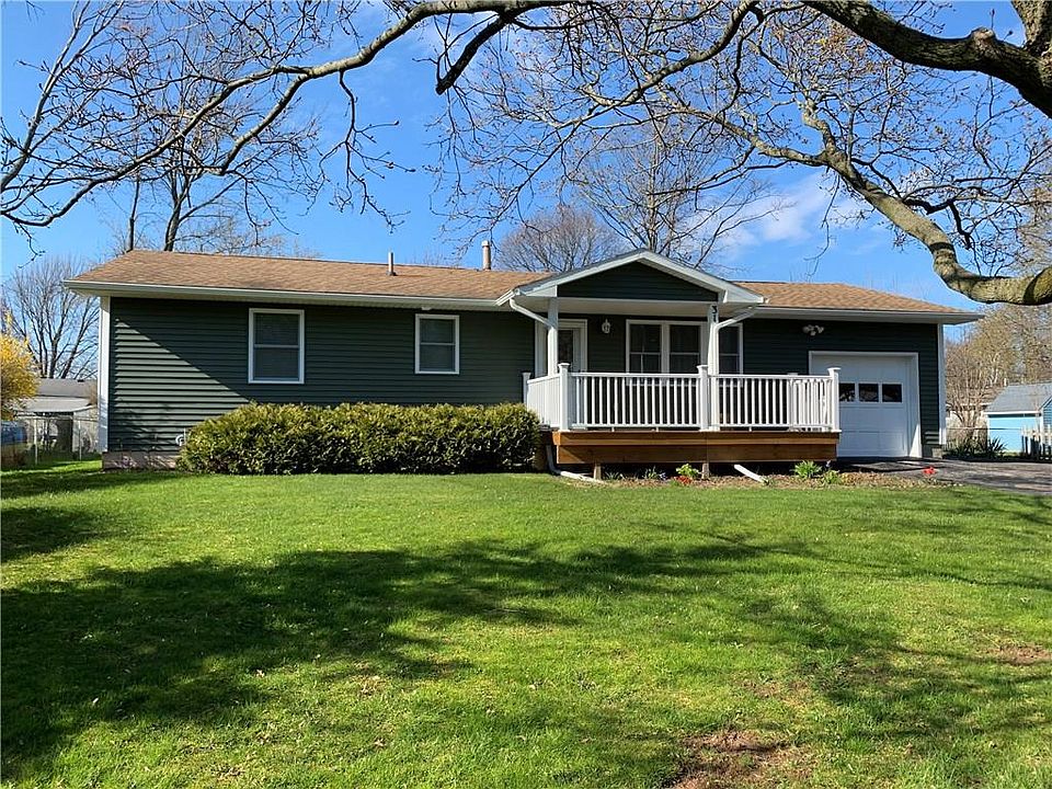 1st image of 31 Westwood Dr