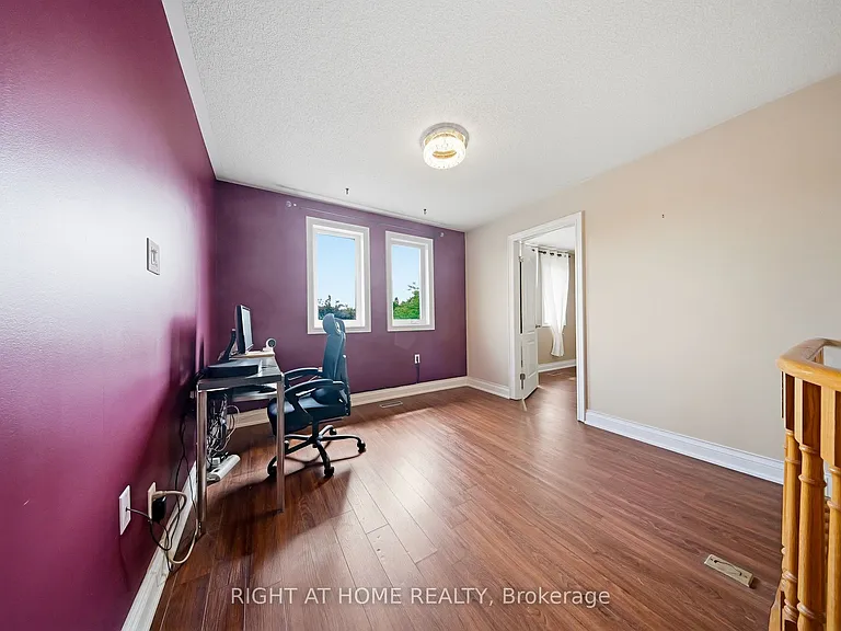 29 Sunforest Dr — Photo 28