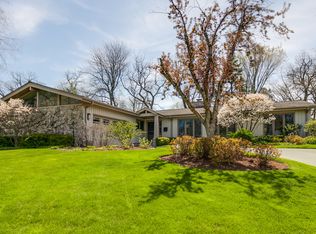 421 Heather Ln, Lake Forest, IL 60045