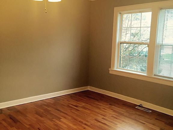 2nd image of 1103 W 45th St APT 2