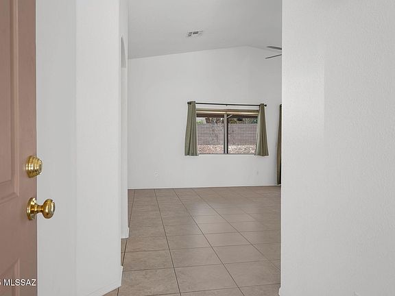 4th image of 8907 E La Palma Dr