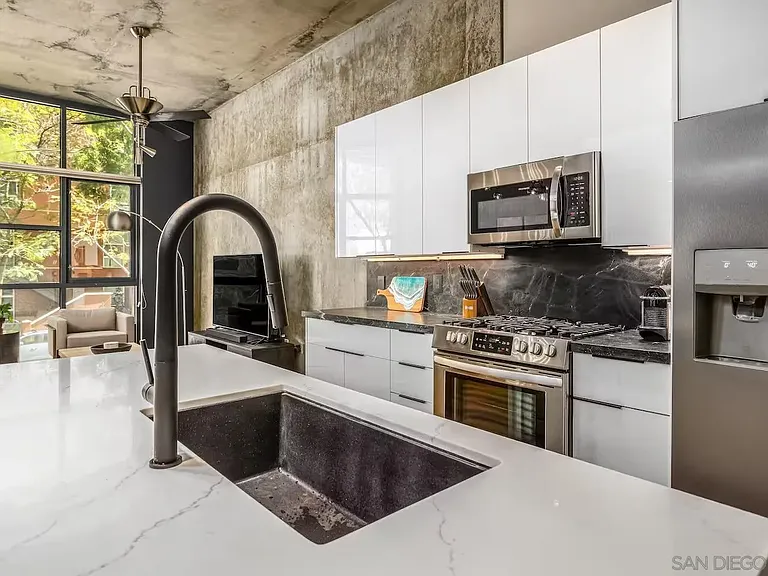 1050 Island Ave #105 — Photo 7