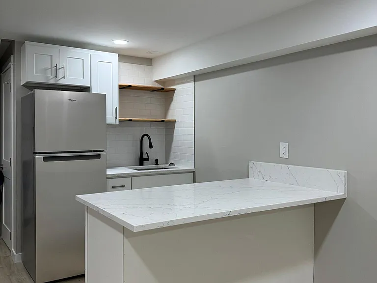 16209 Lake Hills Blvd — Photo 37
