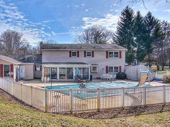 5th image of 5038 Brookside Dr