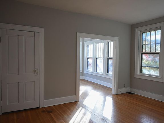 3rd image of 640 Woodruff Place Middle Dr APT 3