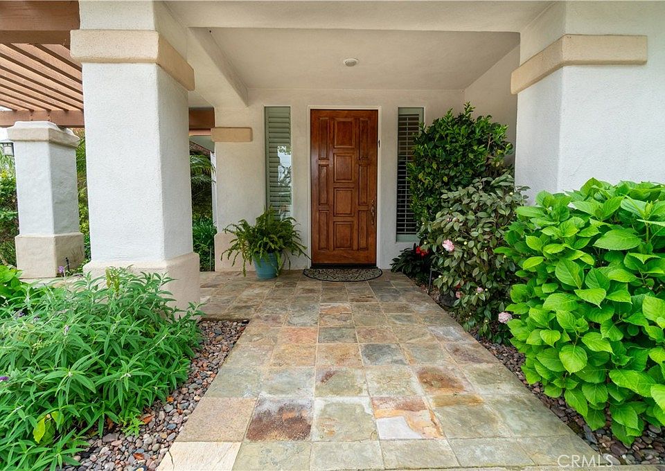 1st image of 28366 Crooked Oak Ln