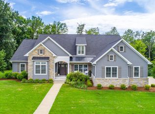 123 Cherokee Dr, Groveland, IL 61535