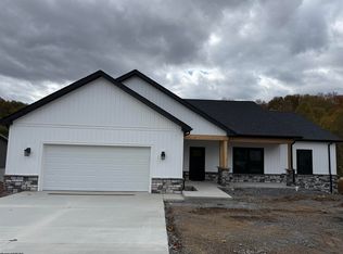 200 Frisco Ln, Bridgeport, WV 26330