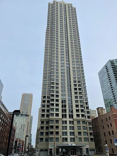 440 N Wabash Ave #2004 Photo 1