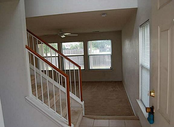 3rd image of 15415 Ora Ln