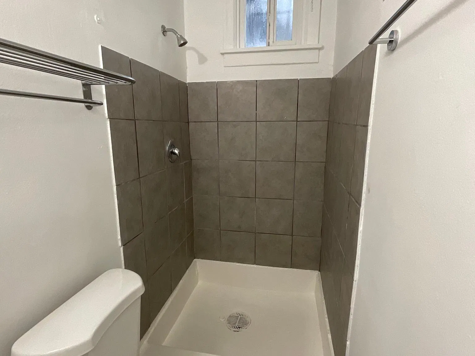 Studio, 350 sqft, $1,095 — Photo 4