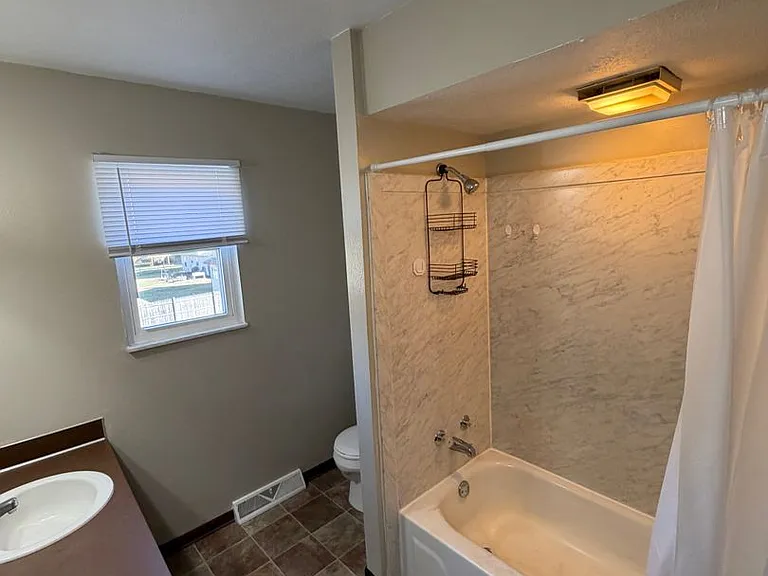 1163 Bernath Pkwy — Photo 9