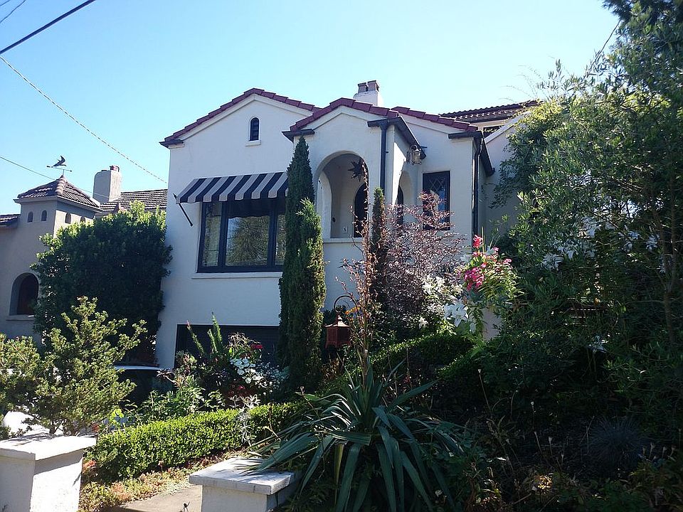 1st image of 2458 Nob Hill Ave N