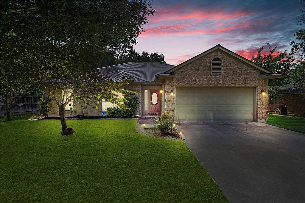 1005 Maplewood Dr, Pflugerville, TX 78660 MLS 8263866 Zillow