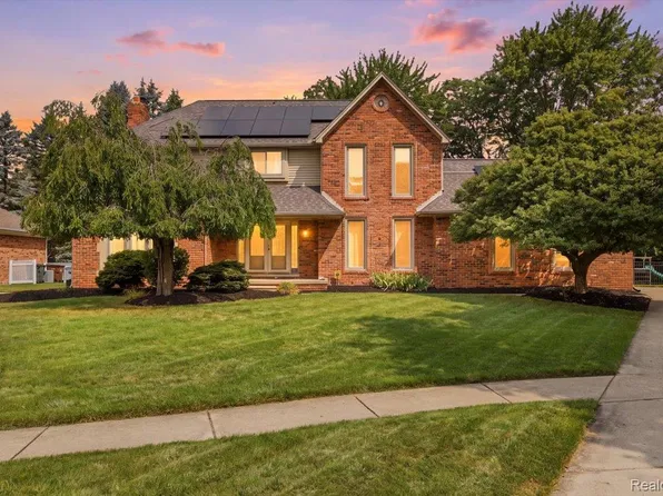 47608 Cheryl Ct, Shelby Township, MI 48315