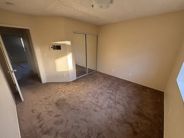134-138 4th Ave #6 — Photo 9