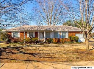 909 Brickell Rd NW, Huntsville, AL 35816