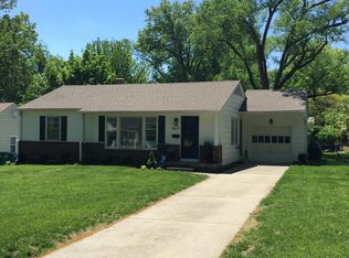 4619 W 61st St, Fairway, KS 66205