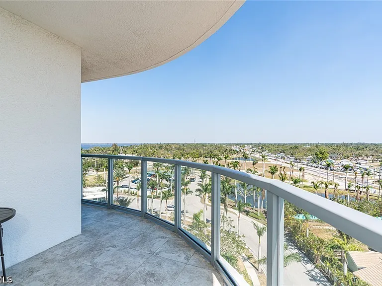 3000 Oasis Grand Blvd #801 — Photo 21