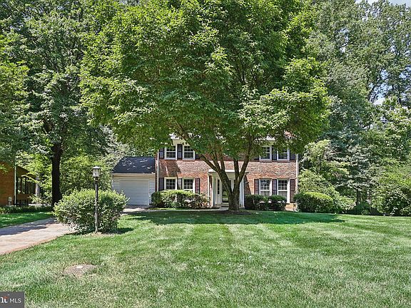 3rd image of 3206 Wynford Dr