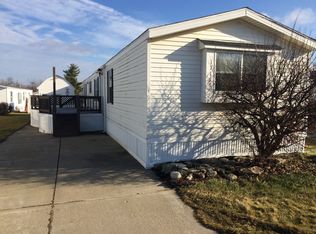 17119 Julie Dr, Davisburg, MI 48350