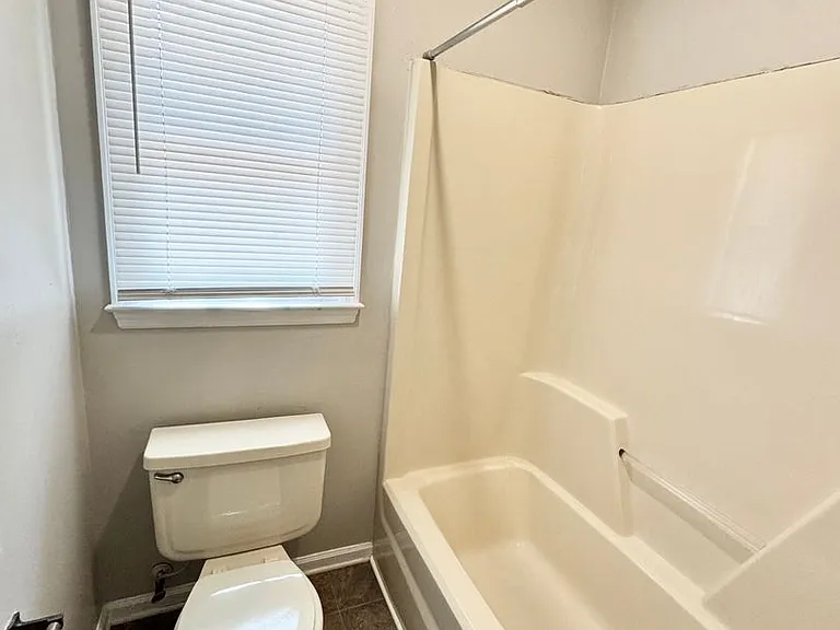 205 Oak Bluff Dr — Photo 27