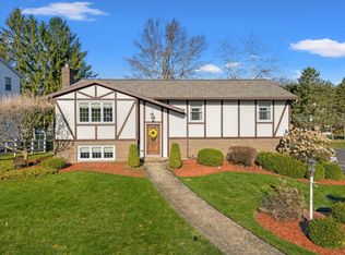 77 Weymouth Ln, Johnson City, NY 13790