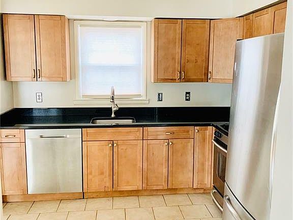 3rd image of 54 Creamery Dr