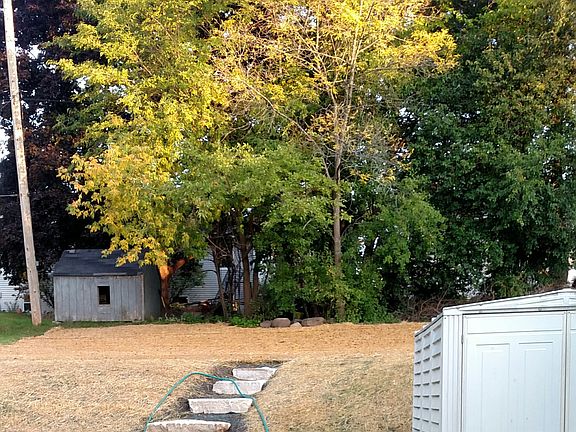 5th image of 410 Bidwell Ave