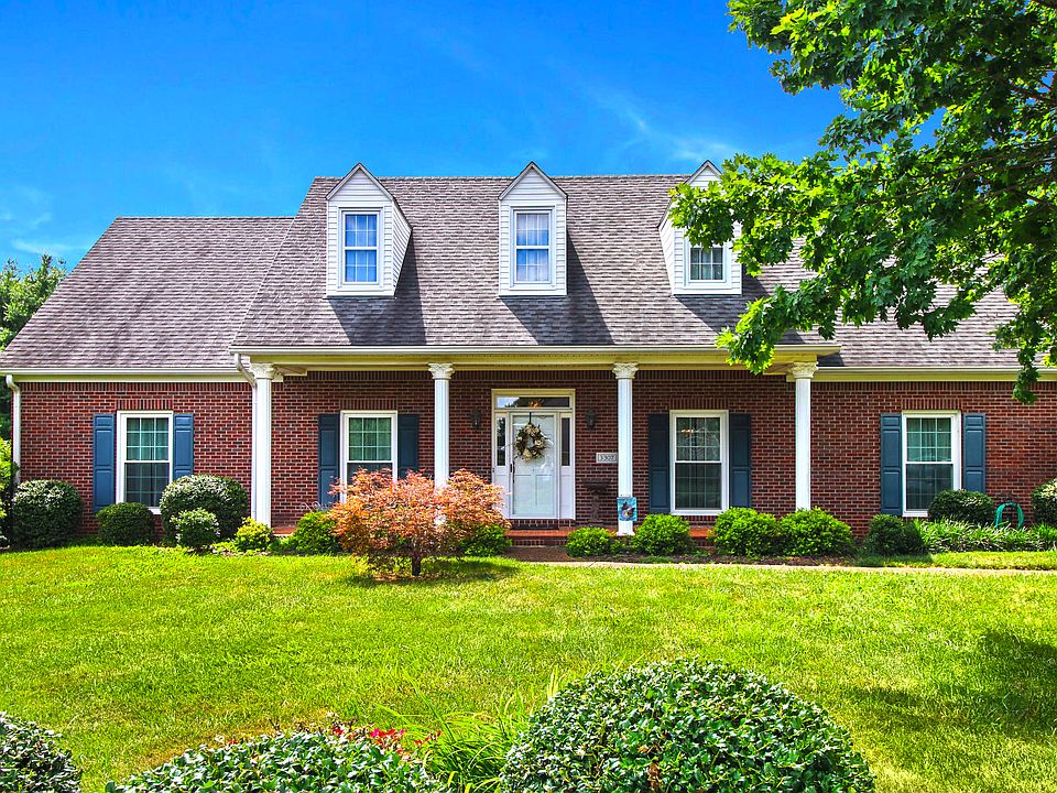 1st image of 3307 Savannah Dr