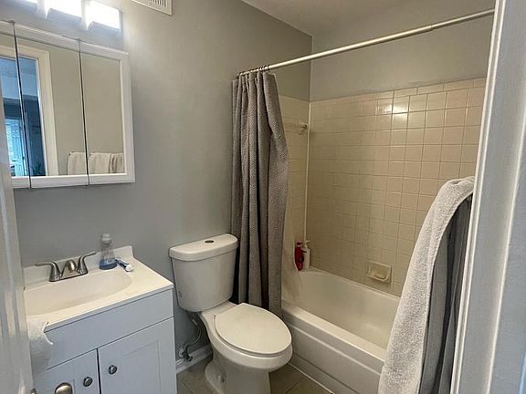 4th image of 1611 Airy Hill Ct #9B