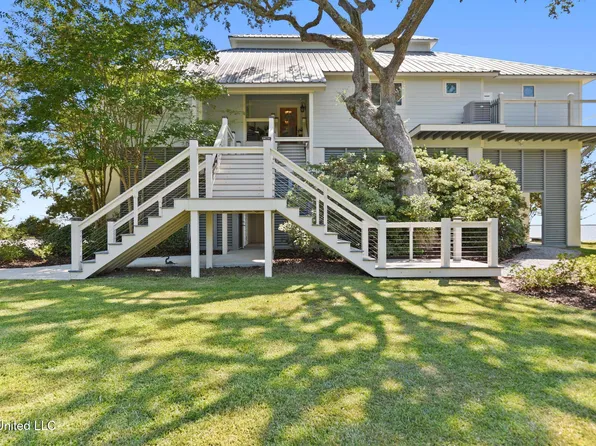10817 Eagle Nest Rd, Ocean Springs, MS 39564