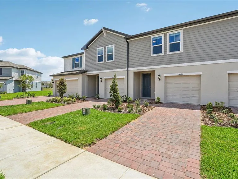 16390 Bird Of Paradise Ave — Photo 32